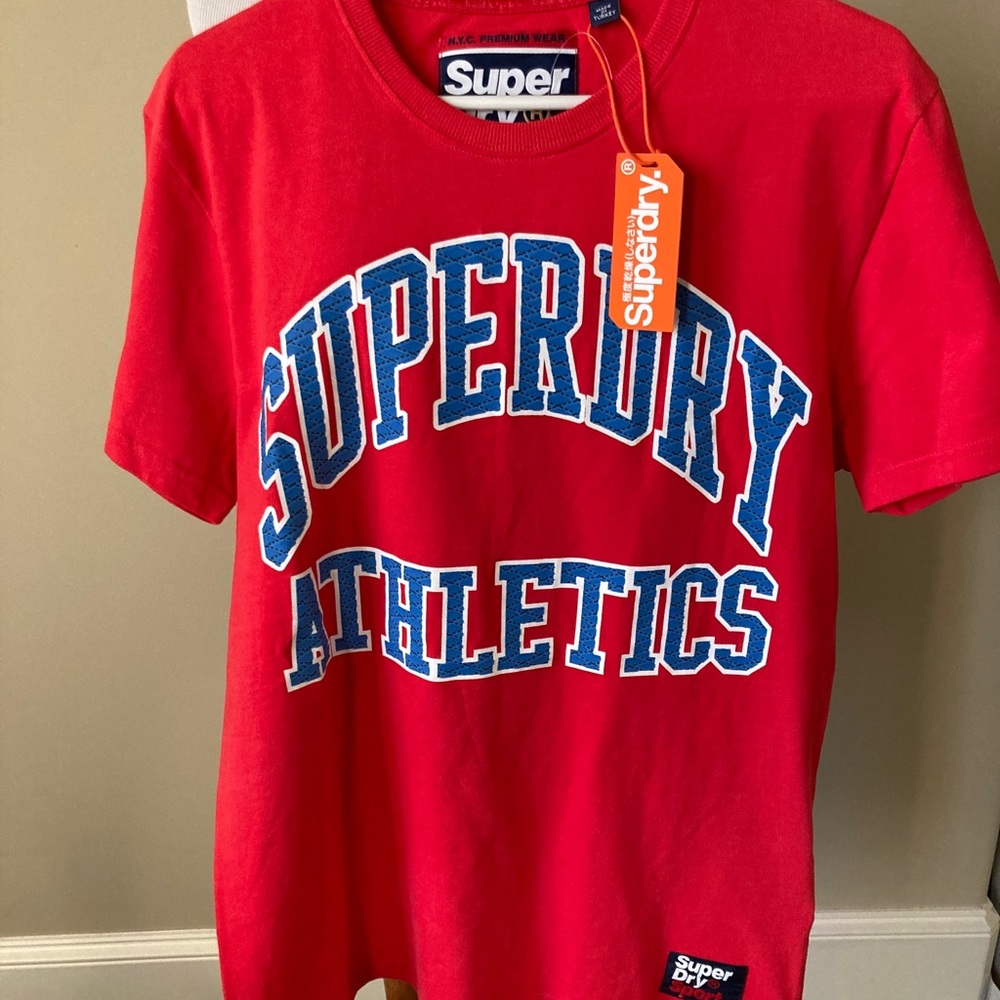 NWT Superdry Sport athletic tshirt